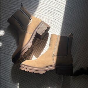 Rocket Dog Taupe Chelsea Boots